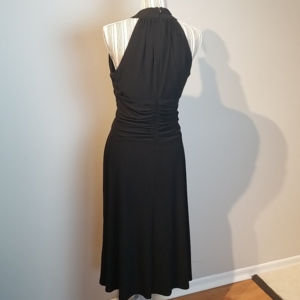 Dress - Picture 3 of 4
